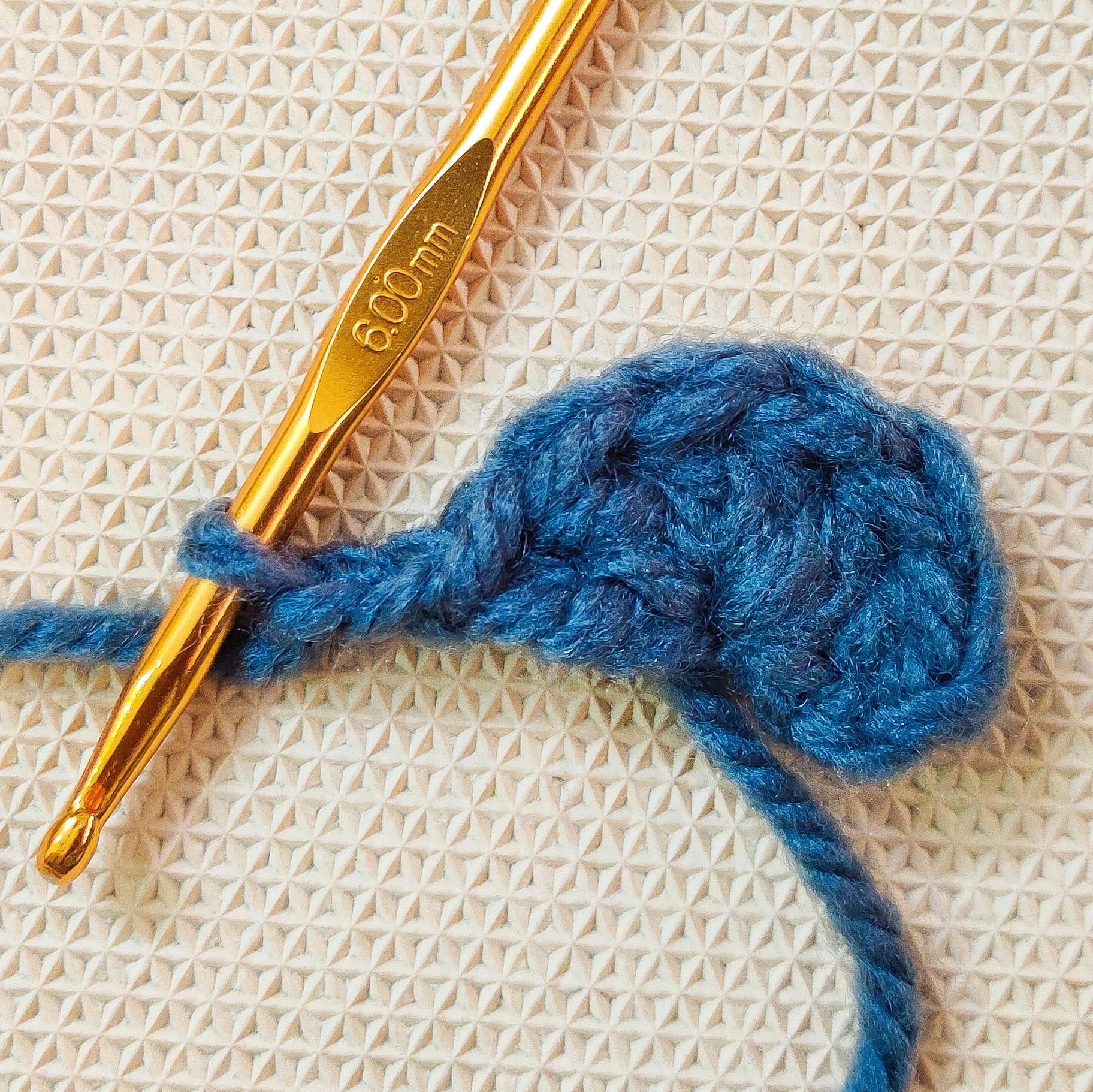 Textured Crochet Half Circle Rug 18 Steps (with Pictures) Instructables