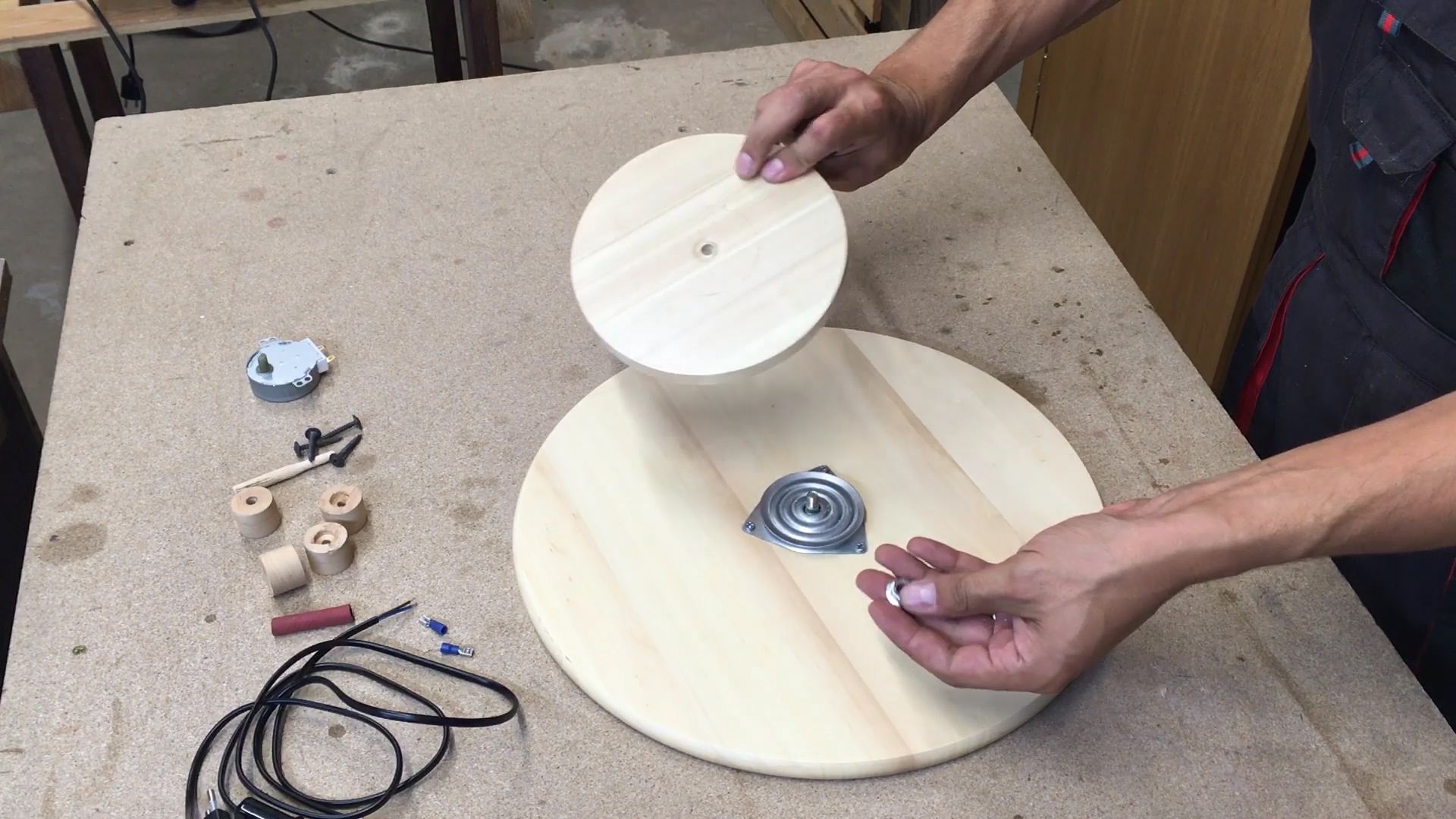 How to Make Motorized Turntable From Lazy Susan 7 Steps (with