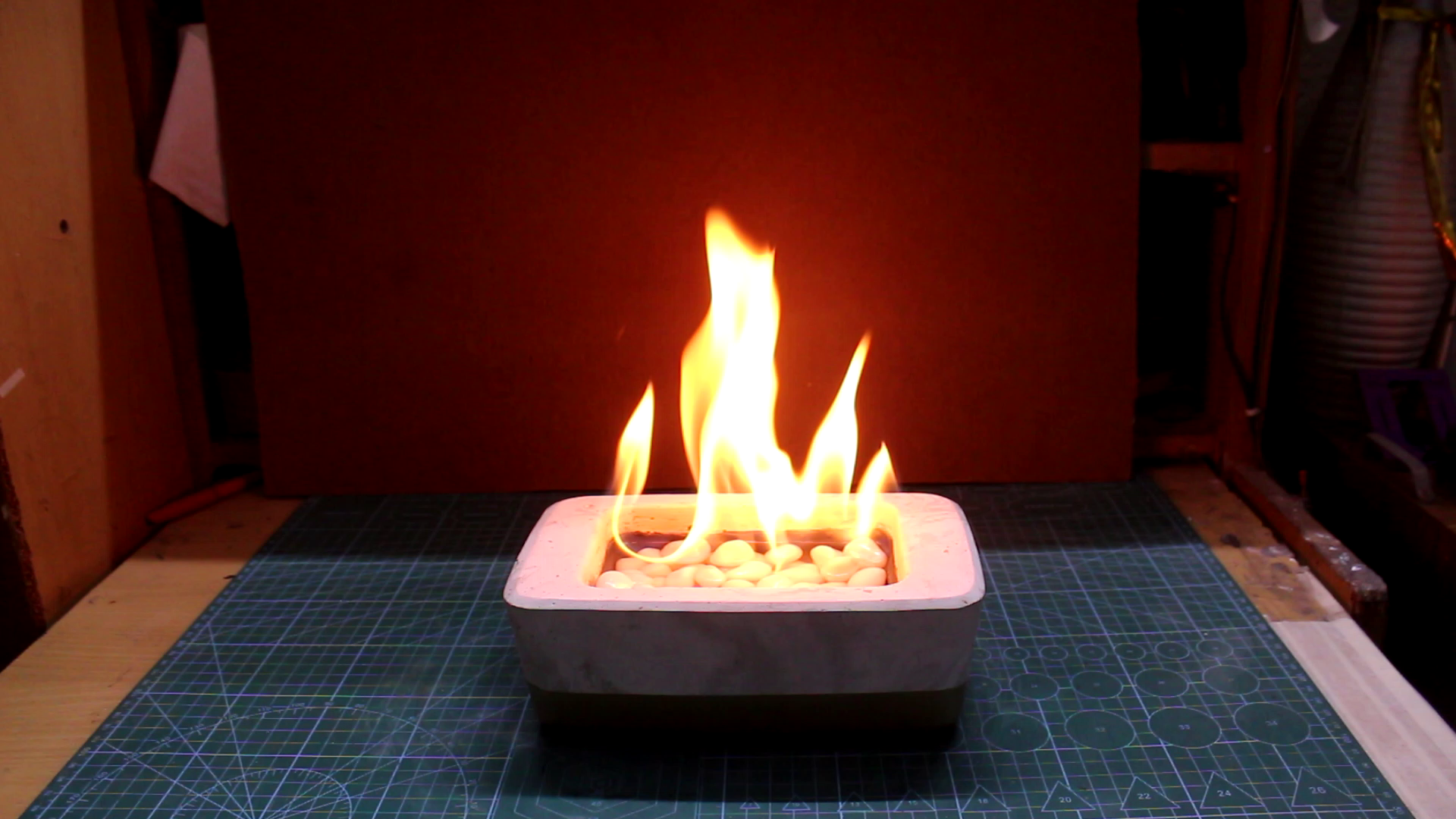 Indoor Concrete Table Fireplace (2 Day Build) 13 Steps (with Pictures