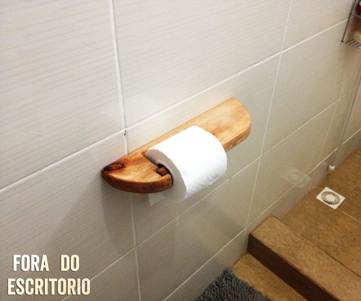 Toilet Paper Holder Out of Pallets