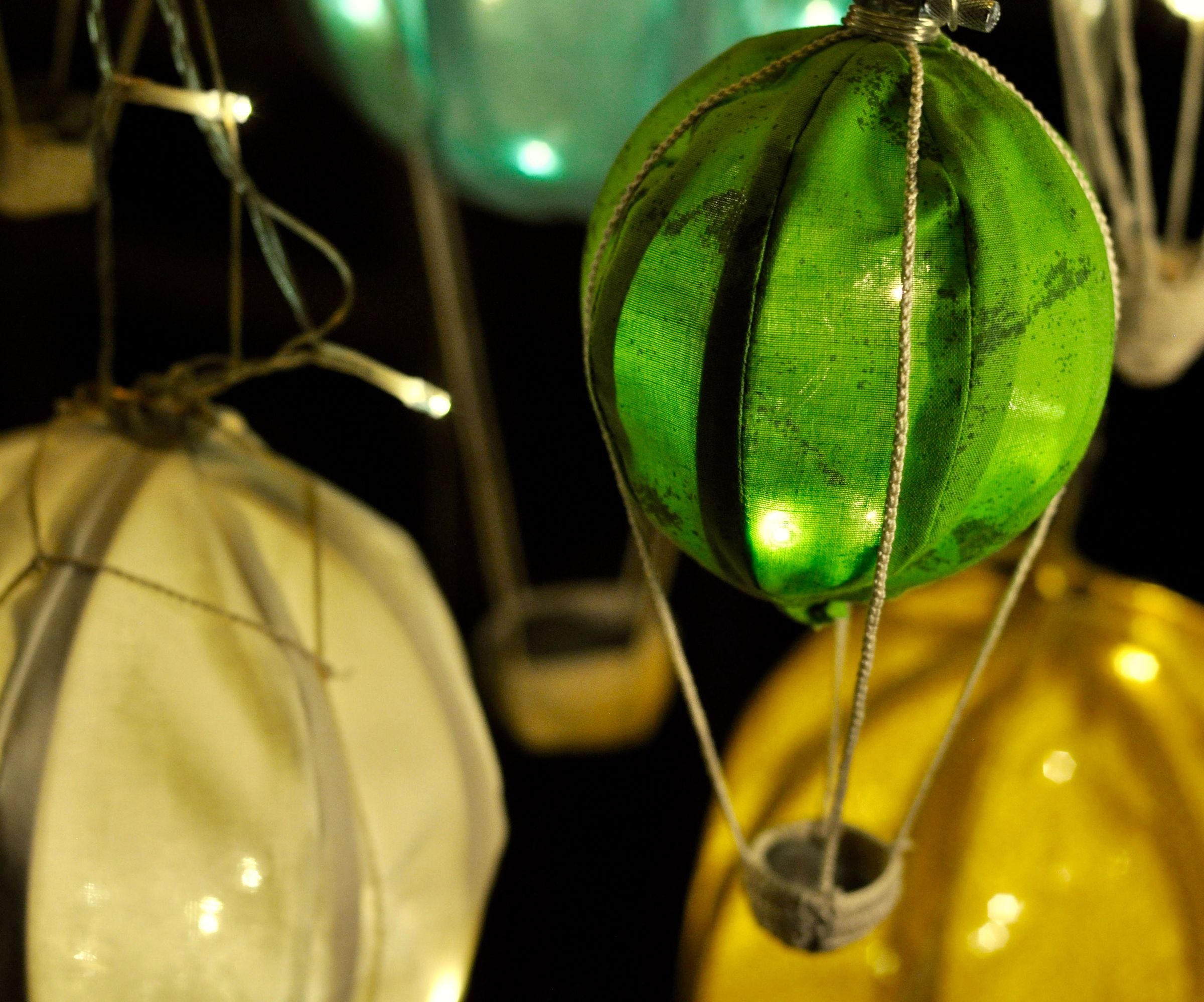 Miniature Hot Air Balloon Light