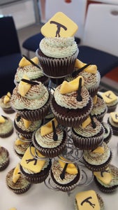 Carry on (with Your Canoe) and Have a Cupcake!