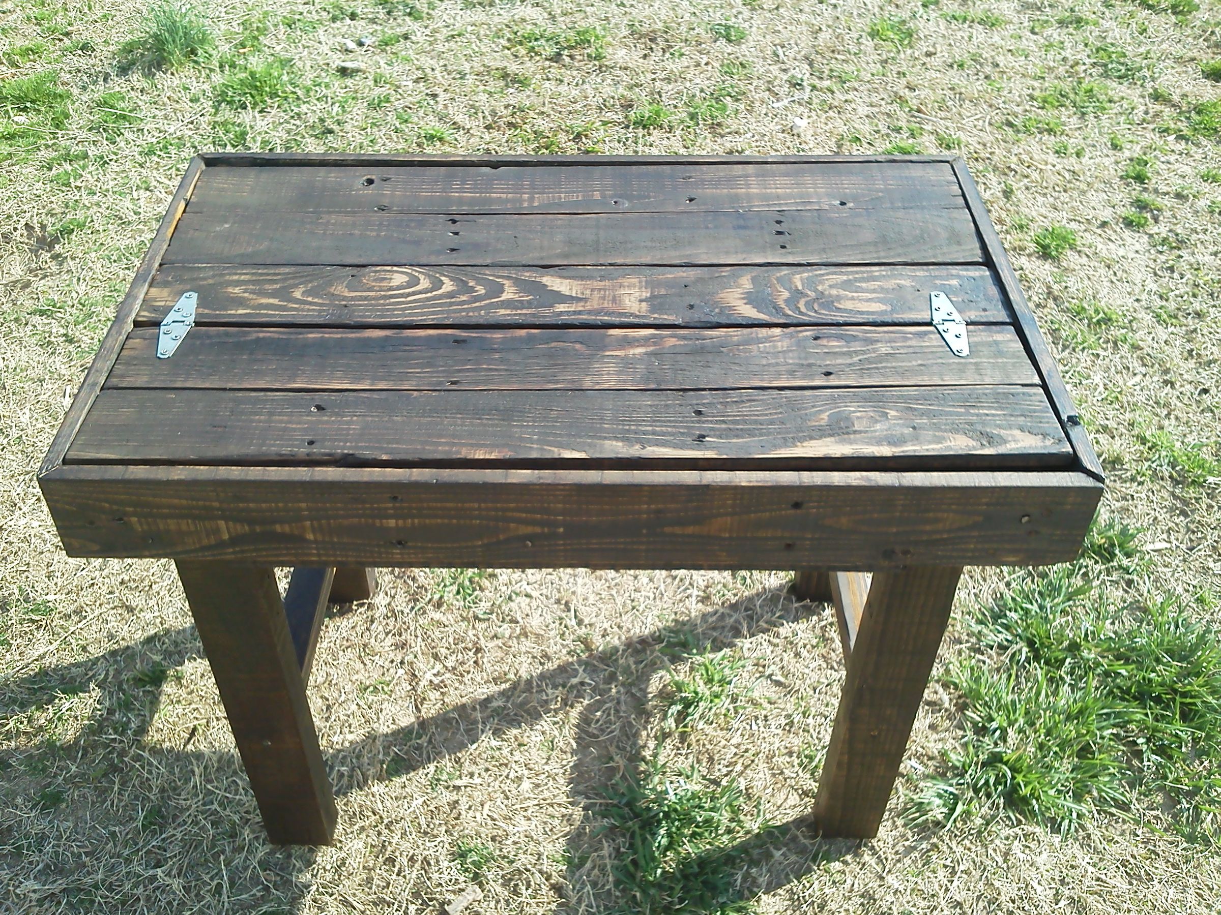 Reclaimed Pallet Side Table With Drawer Space