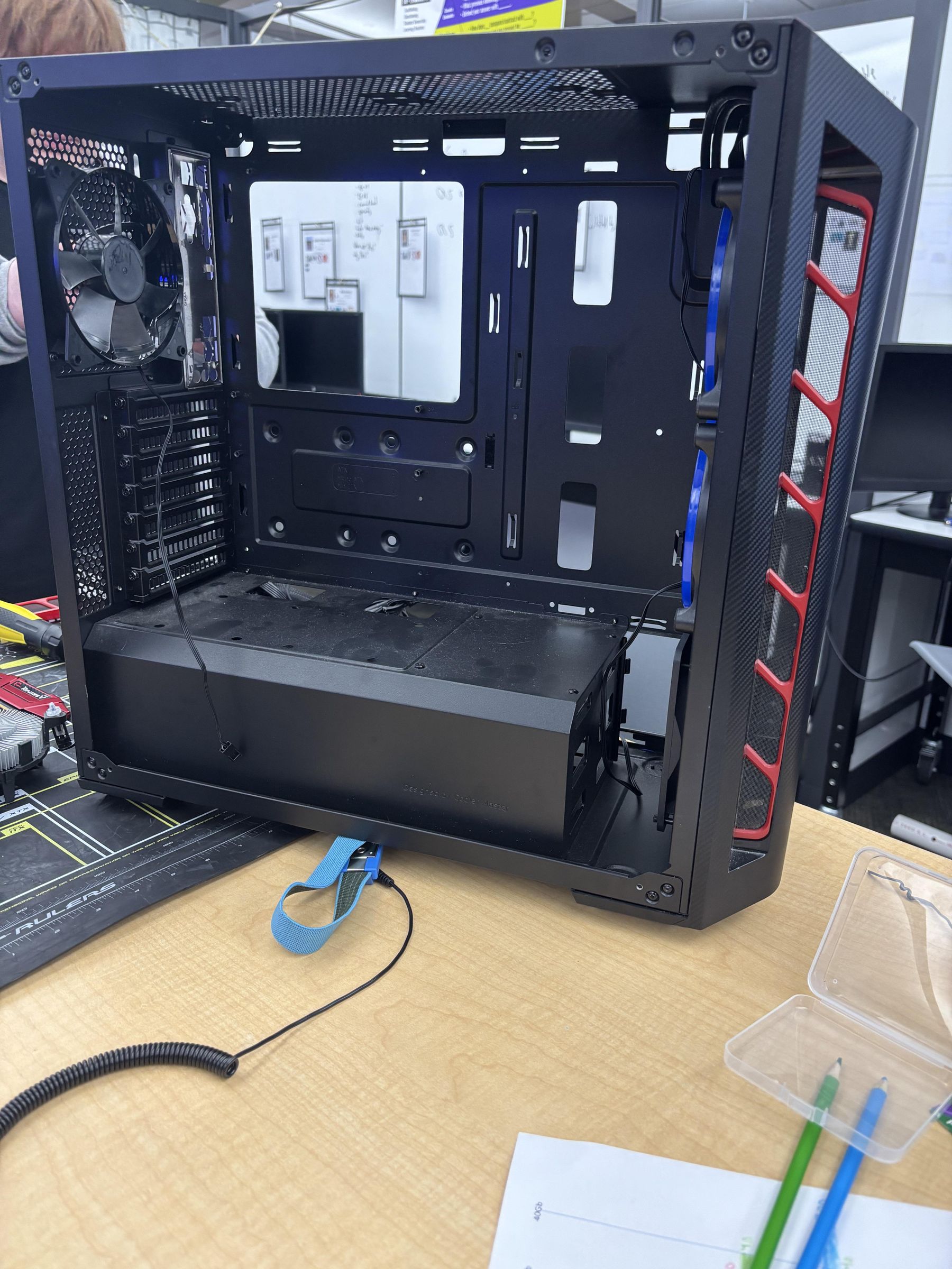 PC Step-By-Step Build Guide : 15 Steps (with Pictures) - Instructables