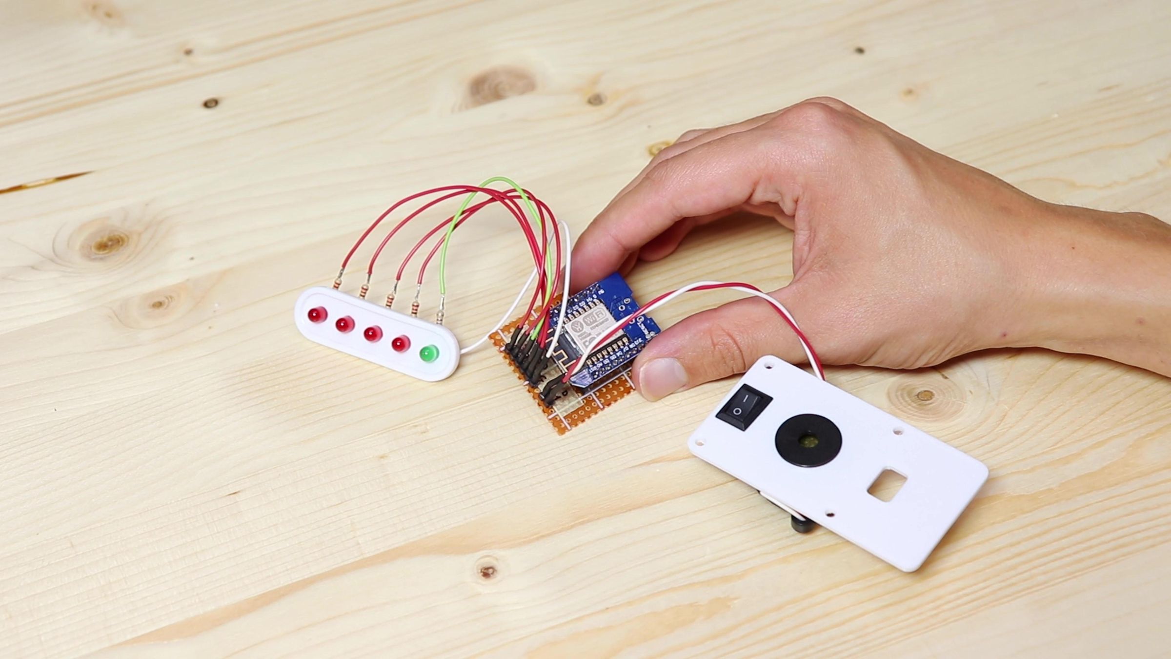 Wireless Loud Phone Ringer - Help Elderly With Electronics! : 10 Steps ...