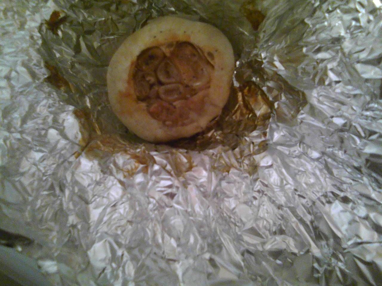 How to Easily Roast Garlic