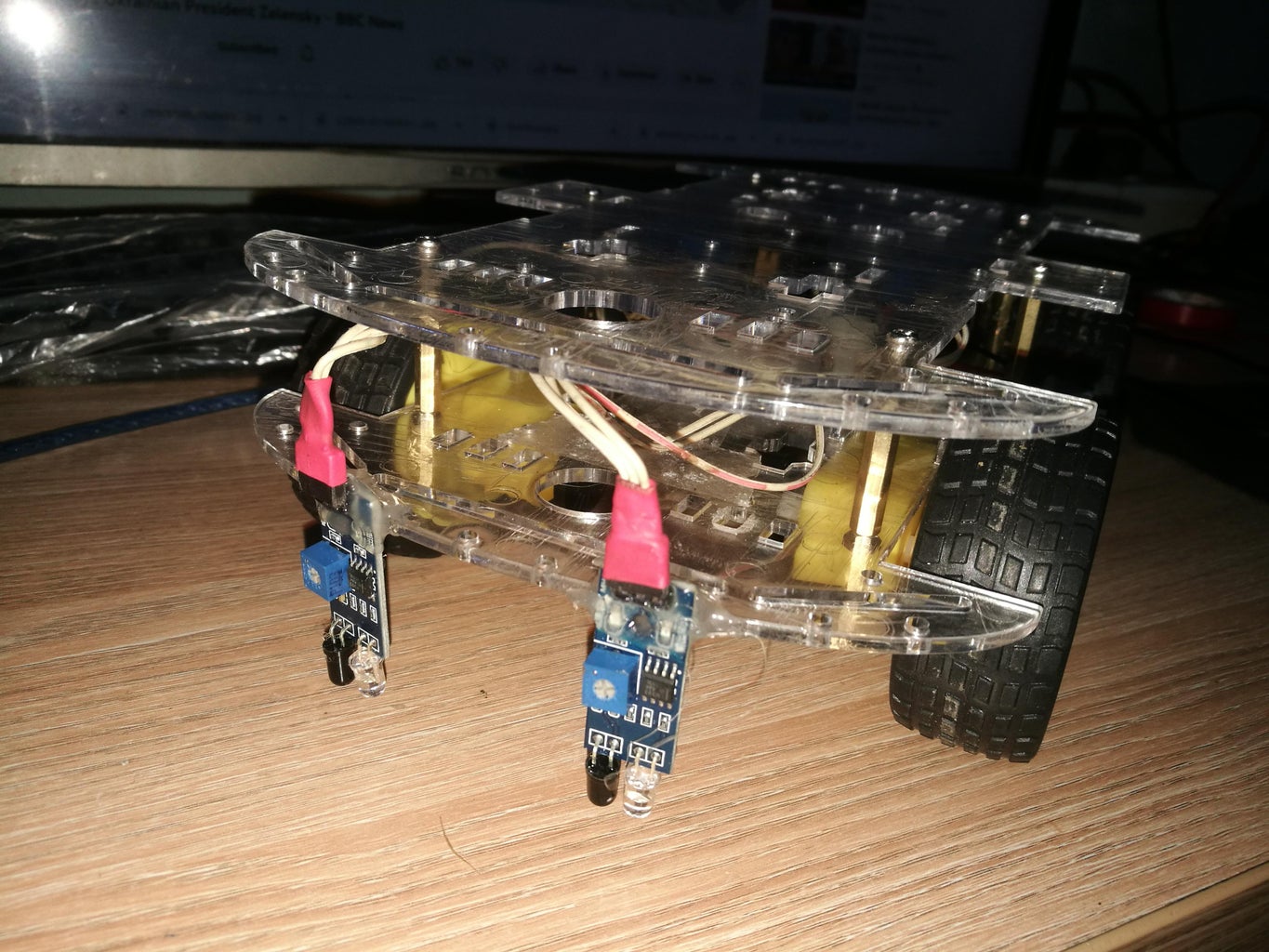 Automatic Line Following and Obstacle Avoiding Robot - Instructables