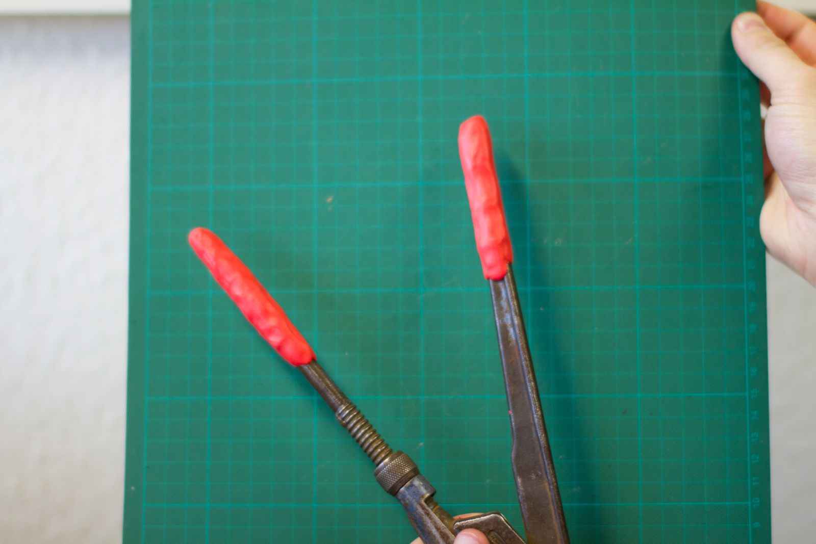 Softgrips for pliers with SUGRU