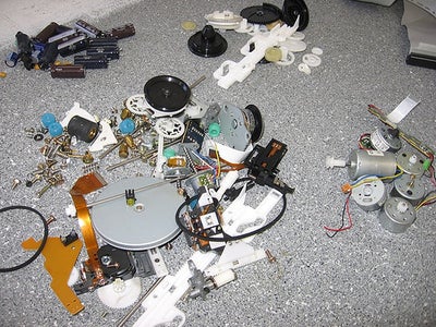 Junkbot Safari: Motors, Gears, Capacitors and Gravy