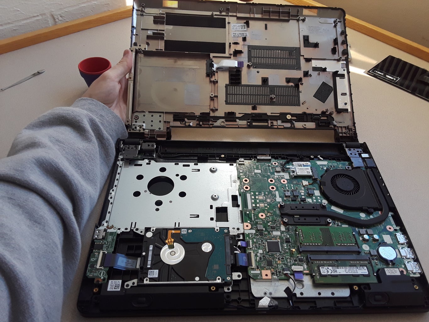 How to Access a Dell Inspiron 15 3000 Series Hard Drive 10 Steps