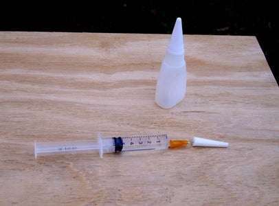 Cyanoacrylate (CA) Glue Storage and Dispensing Using Syringes