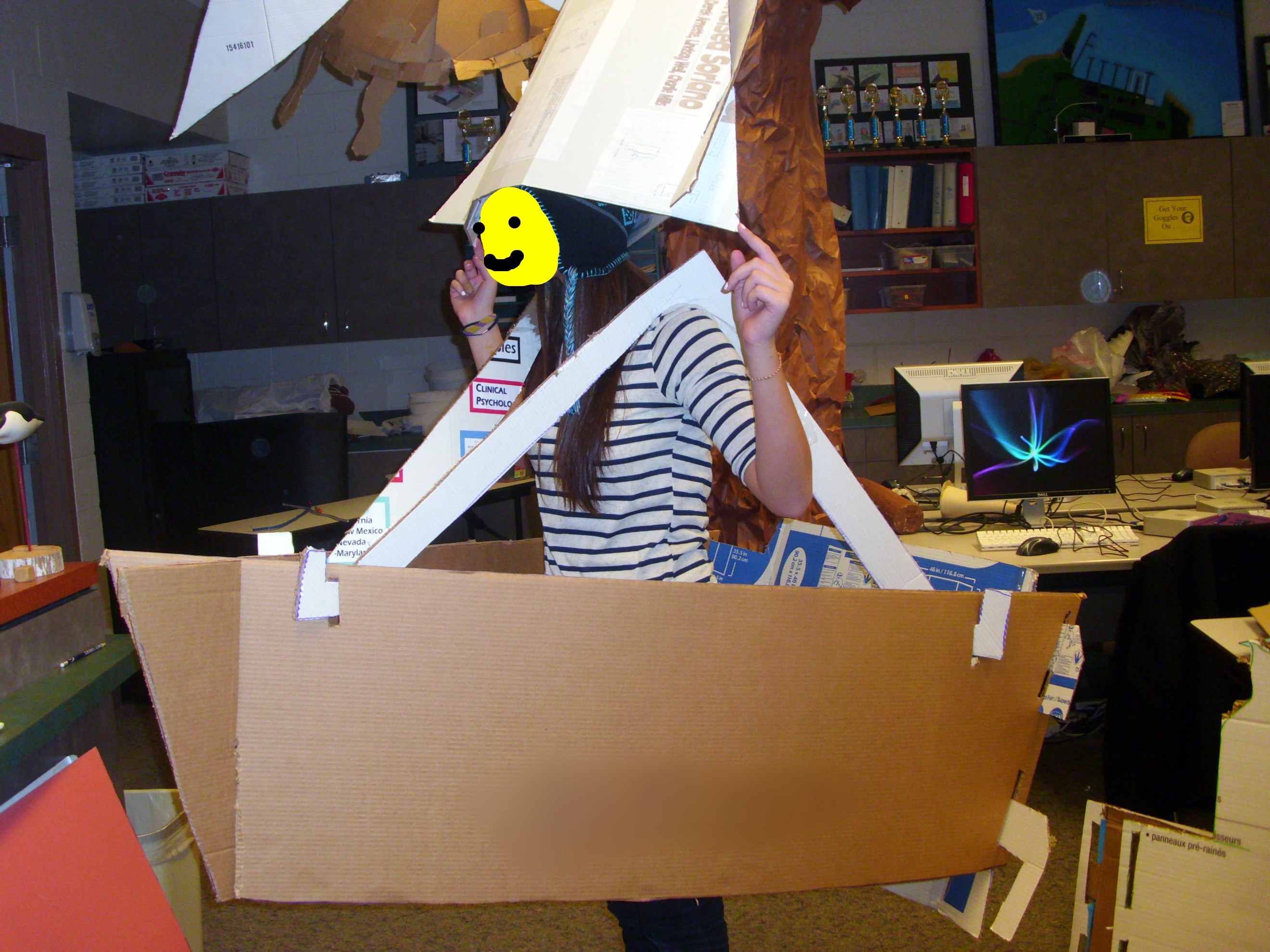Fun and EasytoMake Cardboard Sail Boat Costume! 14 Steps