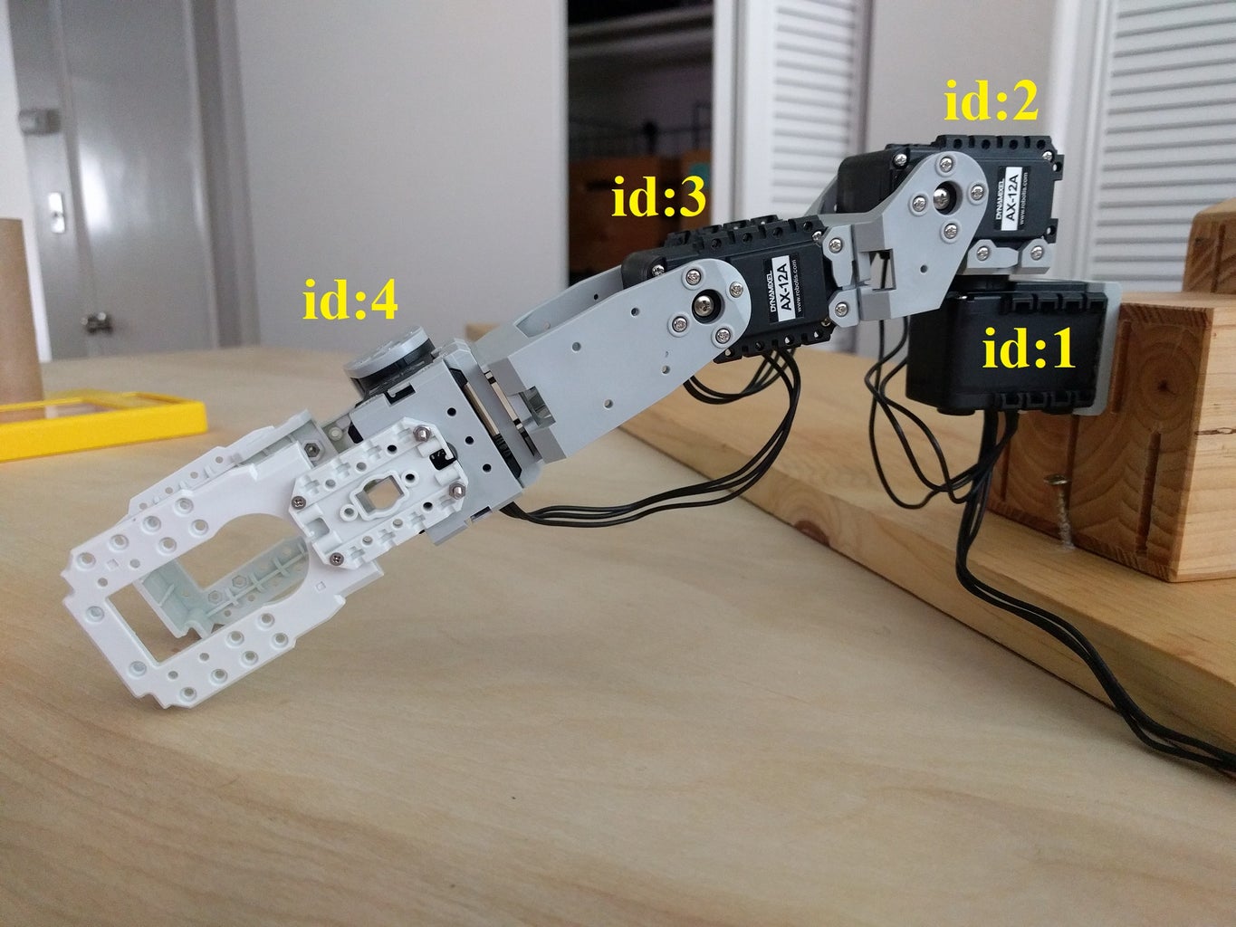 Python Programmable DIY Robot Arm : 5 Steps - Instructables