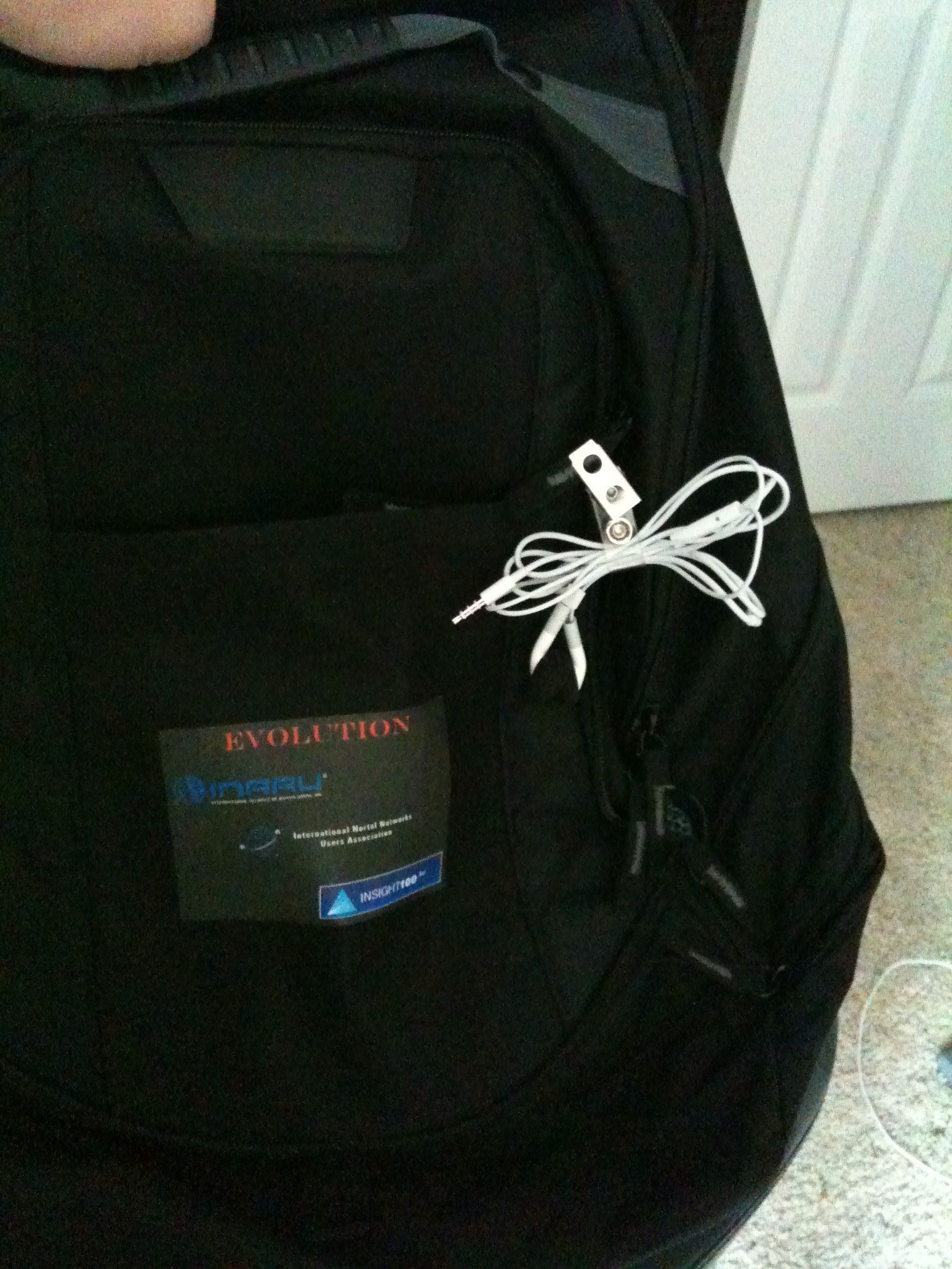 Simple Headphone Organizer Using a Vinyl Badge Clip.