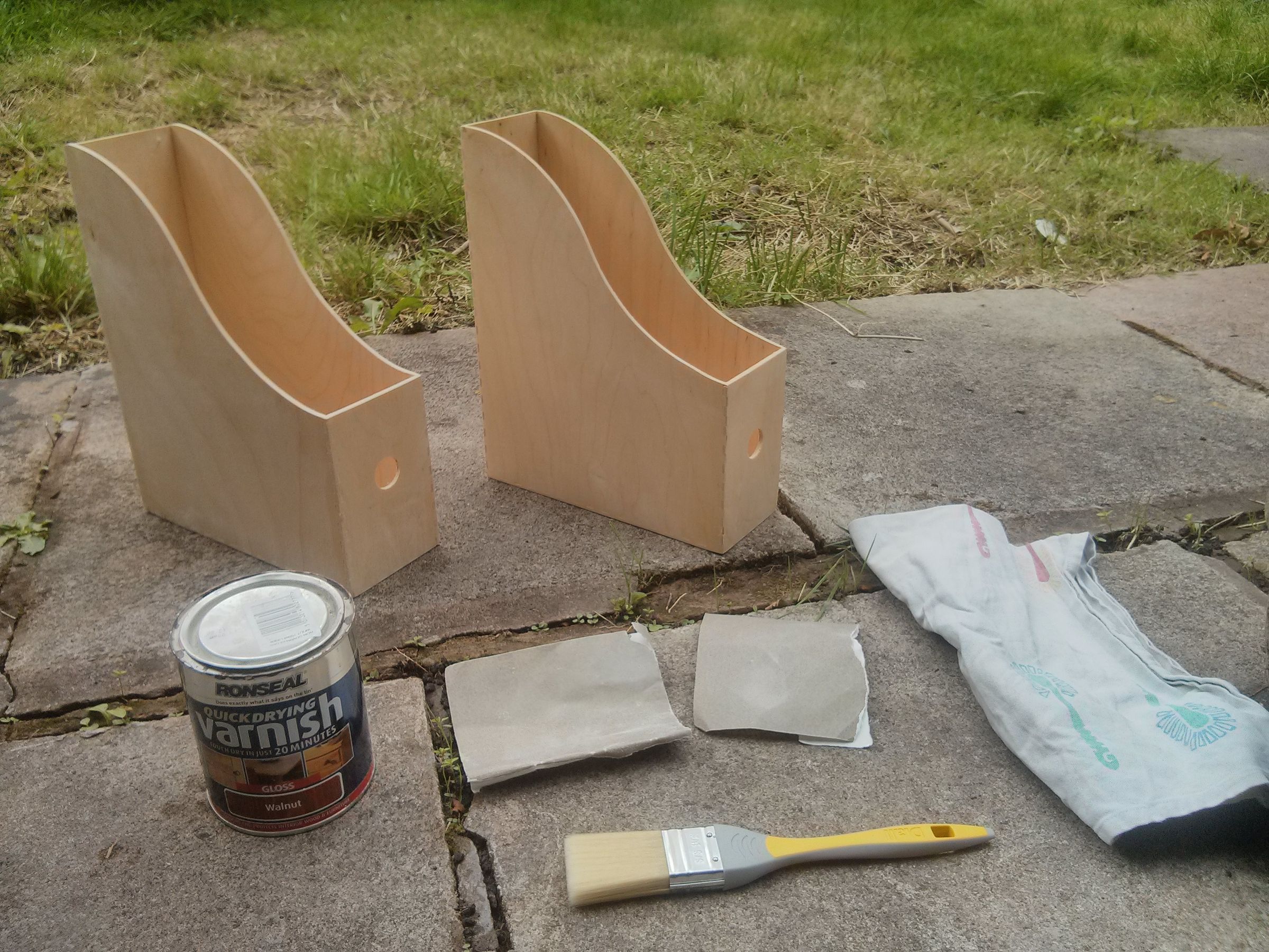 Floating Bedside Table : 3 Steps (with Pictures) - Instructables