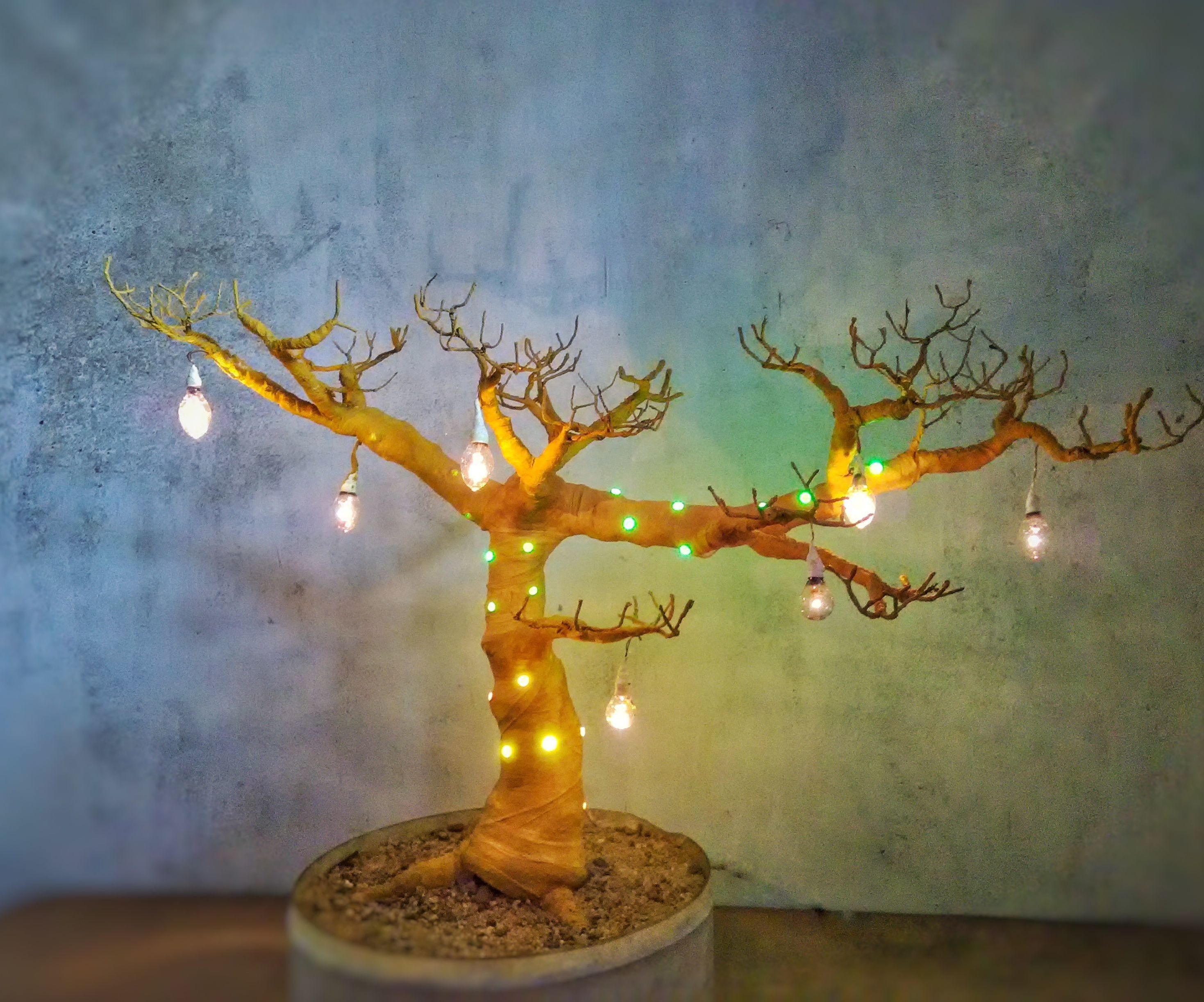 Glowing Wire Tree