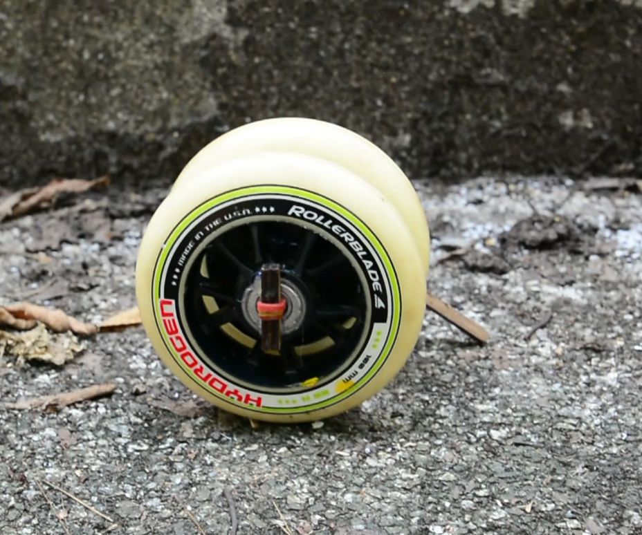 Very Easy Rollerblade Wheels Rubber Band Car