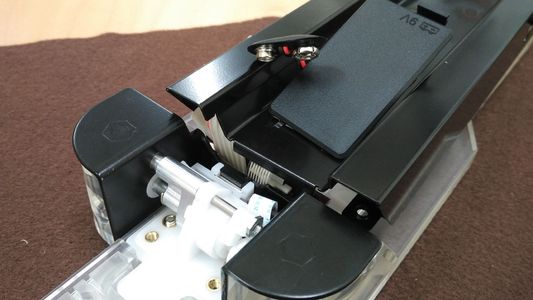 安裝電池座