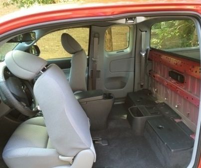 How to Remove the Back Seats From Your Pick Up Truck