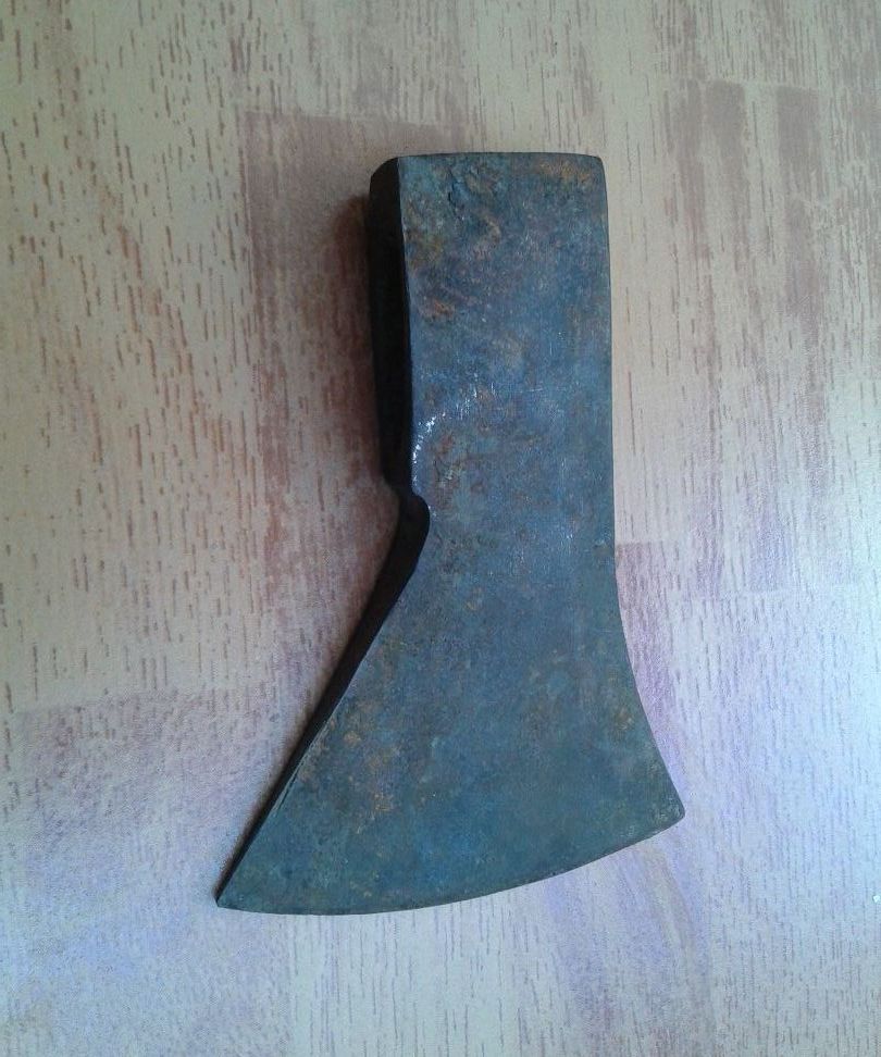 How to remove rust from Axe head