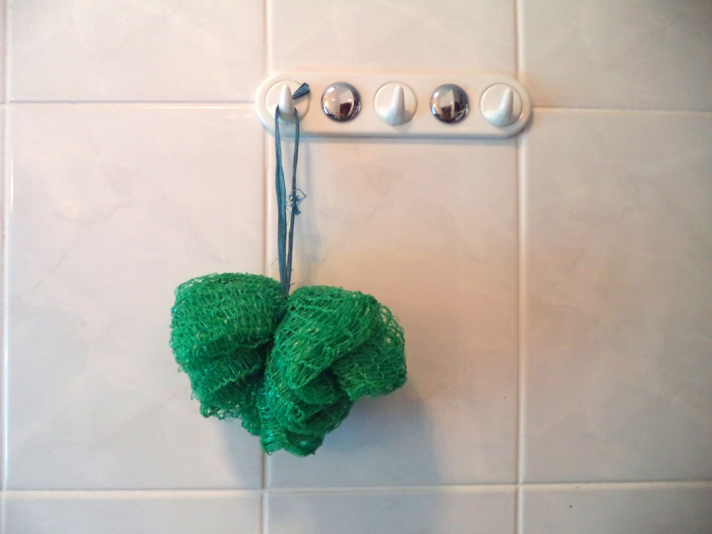 How to Make a Sponge Out of Plastic Mesh Bag 7 Steps (with Pictures