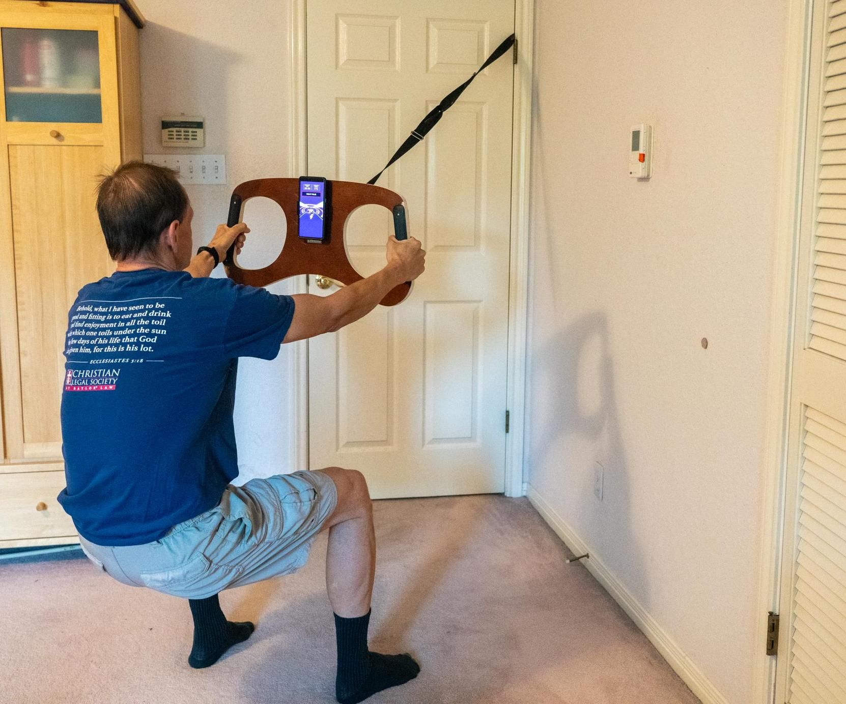 Exergaming Squat Trainer
