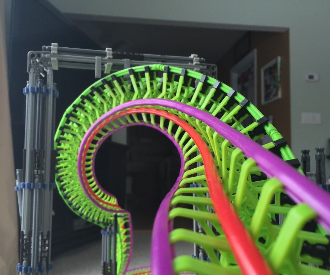 K'nex Roller Coaster: Twisted Steel