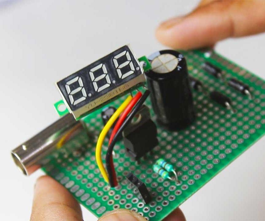 LM317 Adjustable Power Supply