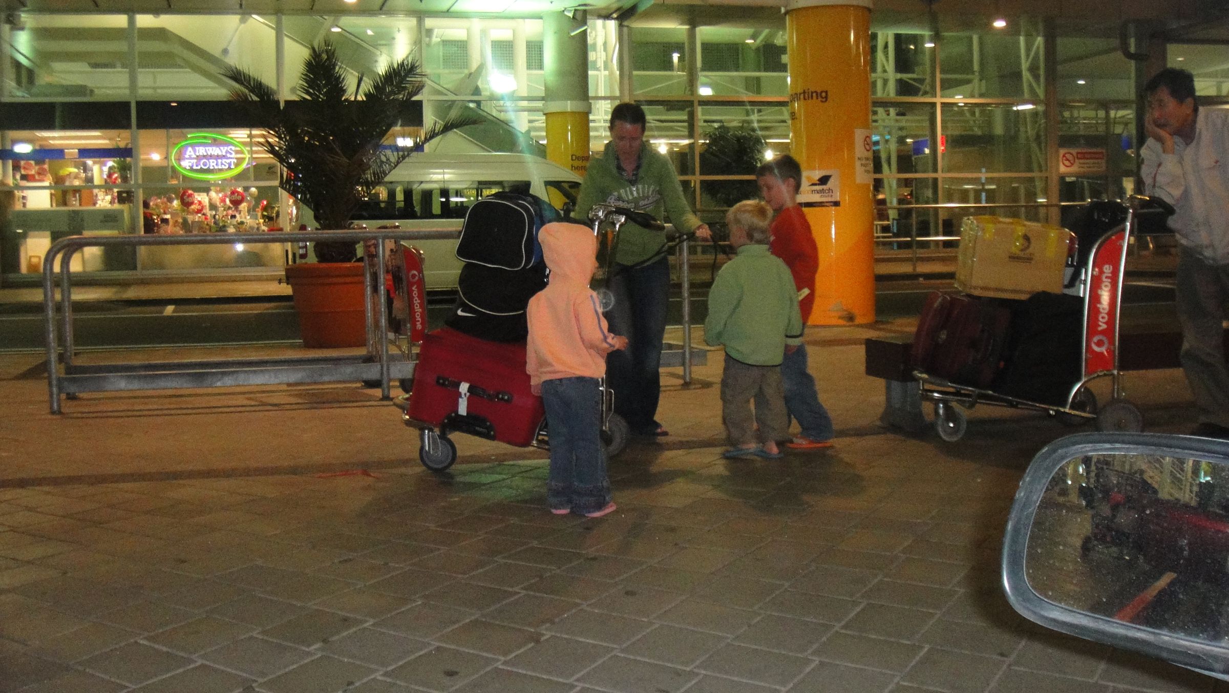How to NEVER Lose Your Kids in Busy Places Like Airports