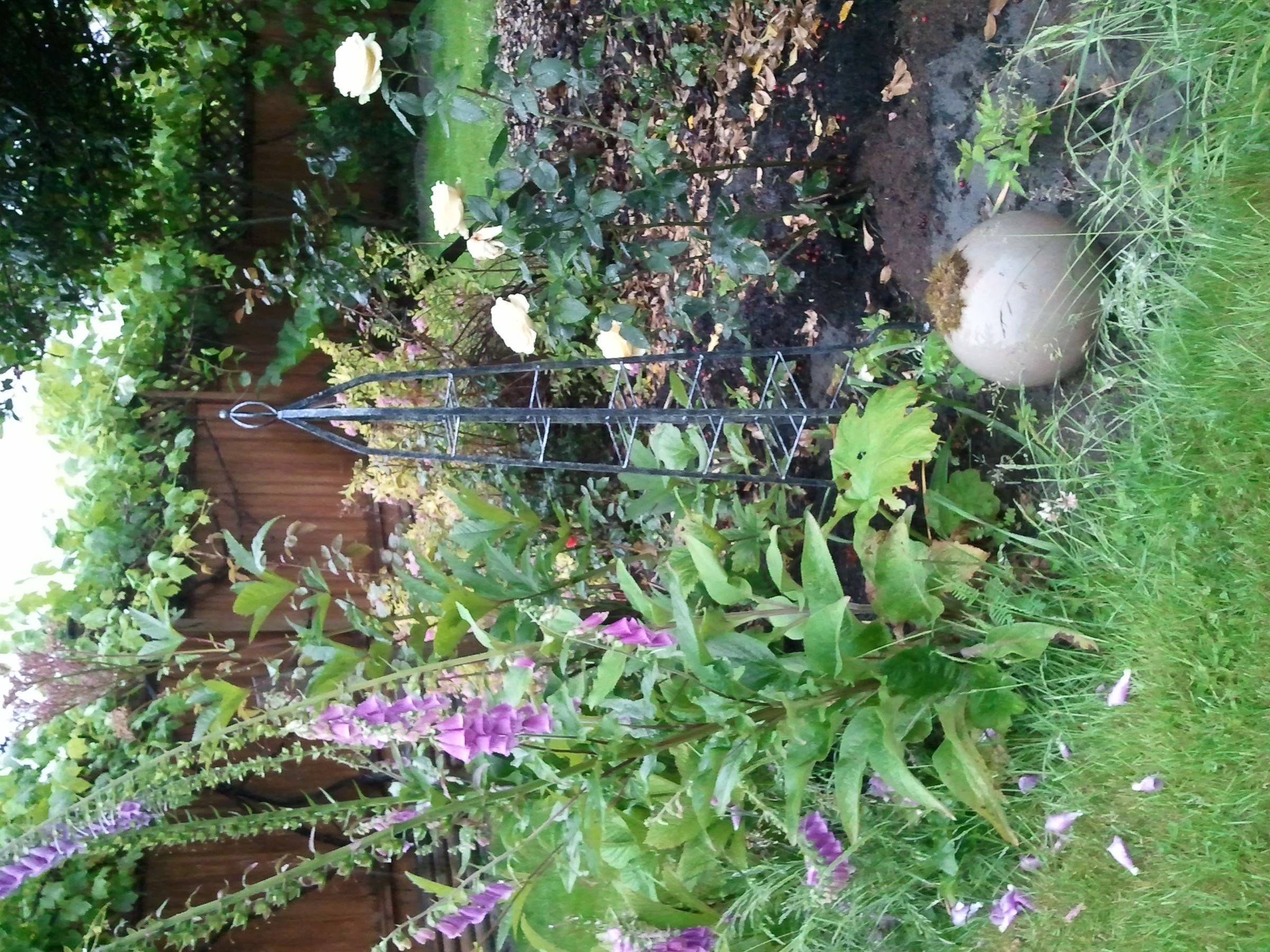 Metal Garden Obelisk