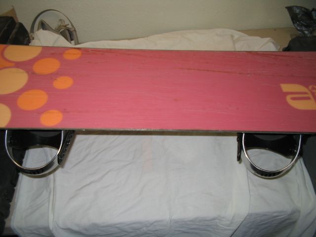 How to hot wax your snowboard