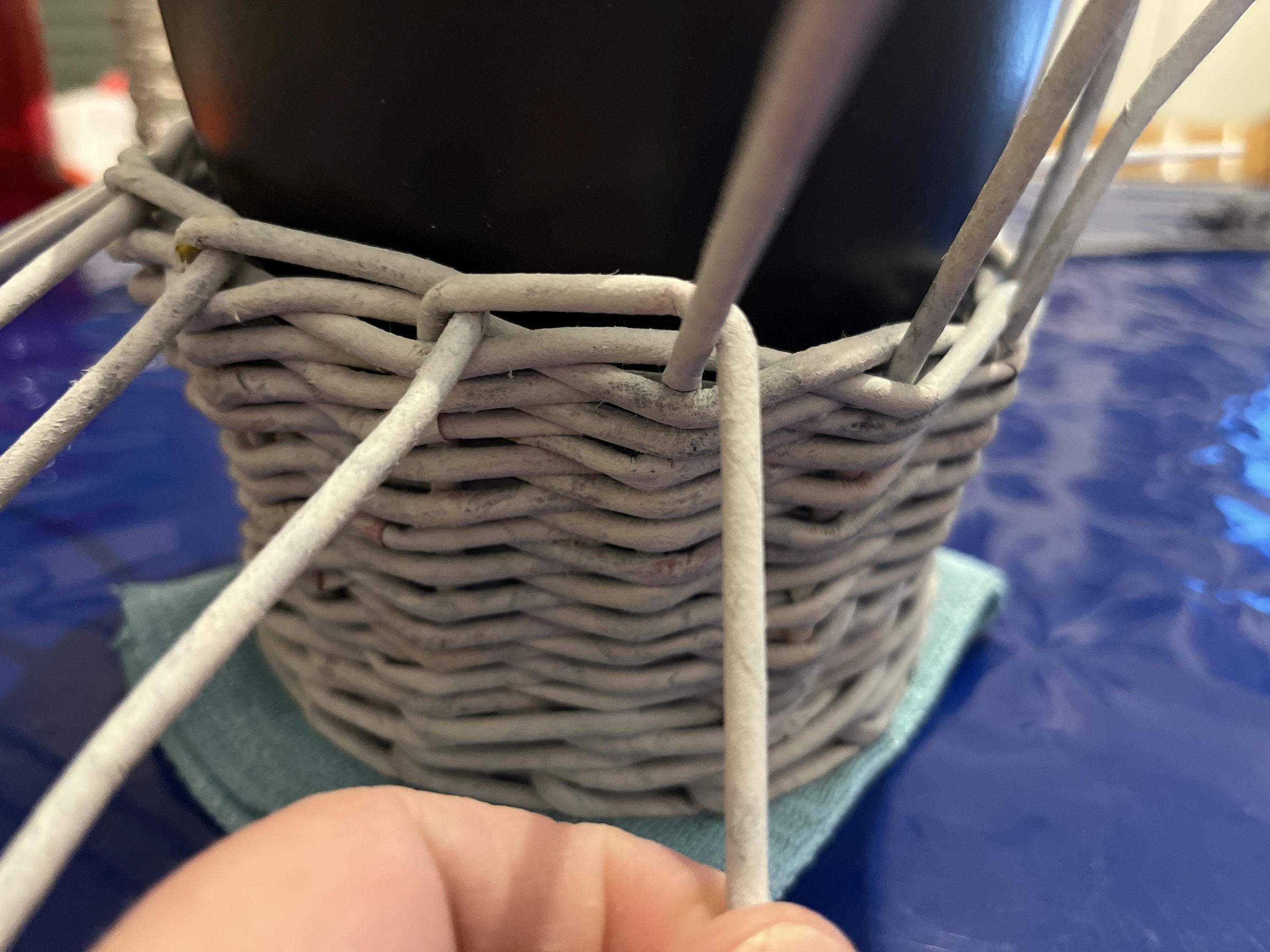 Woven Basket Made From Newspaper : 13 Steps (with Pictures) - Instructables