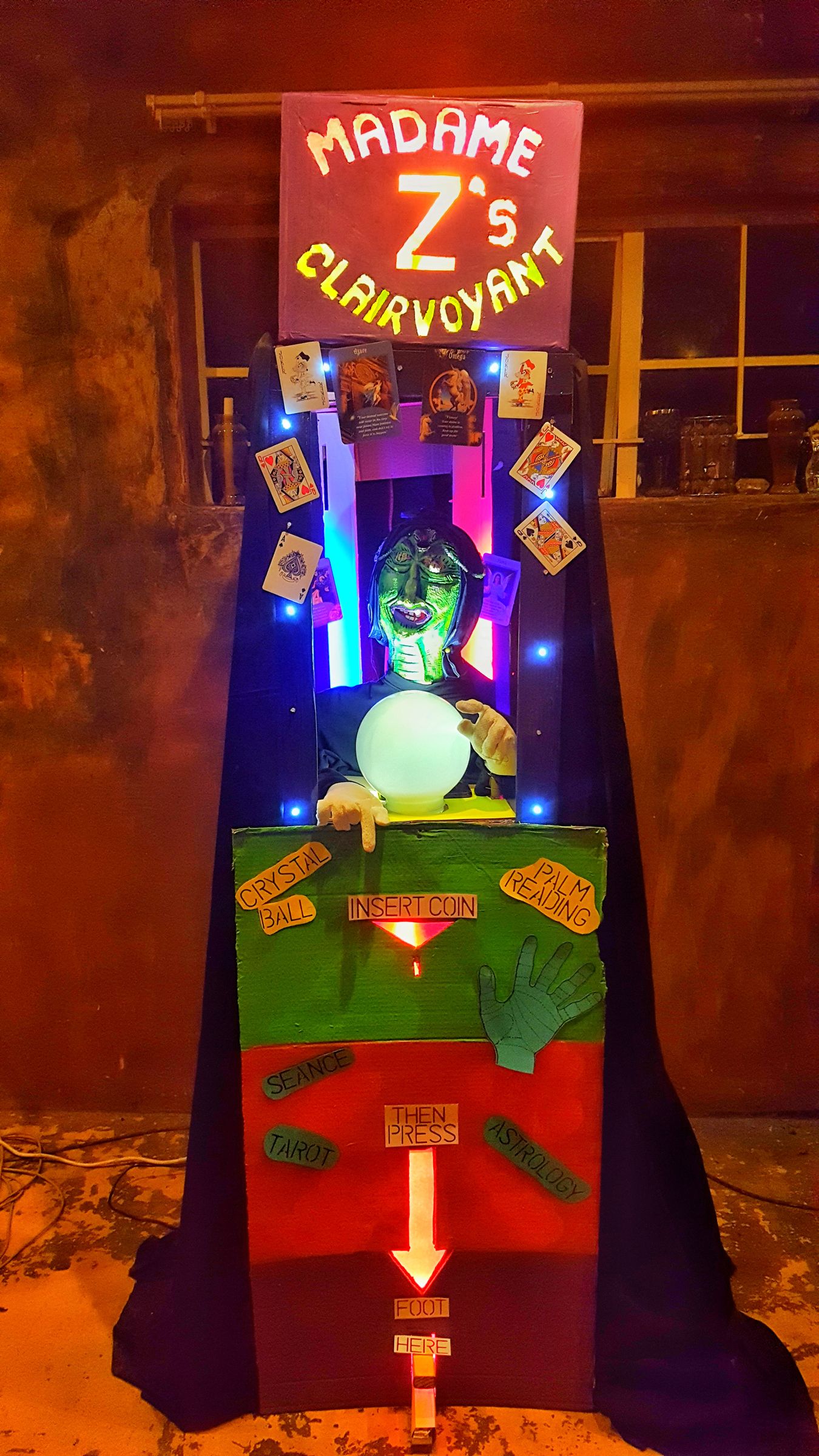 Mechanical Clairvoyant Halloween Prop