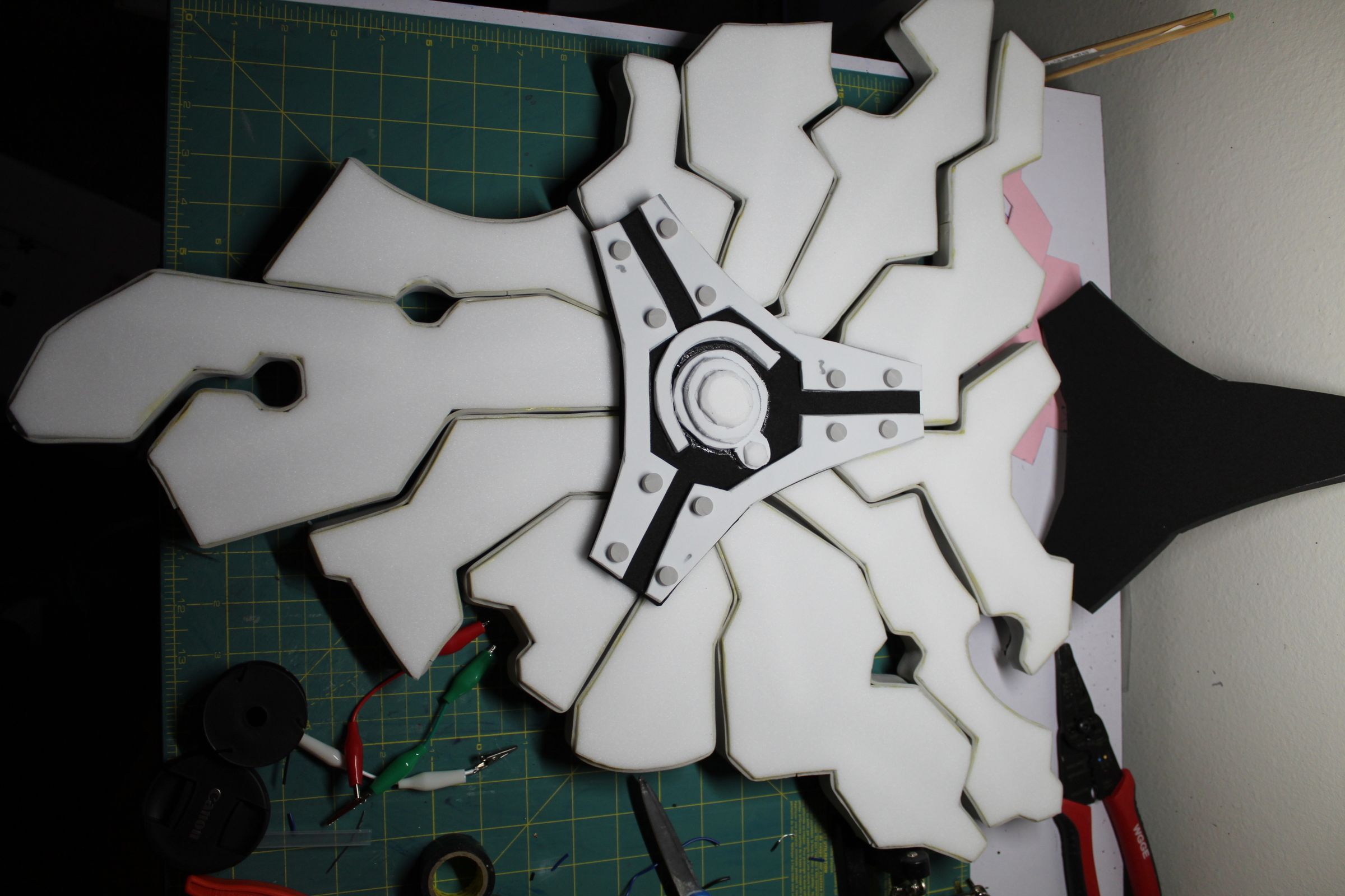 Guardian Shield From Legend of Zelda Breath of the Wild : 8 Steps