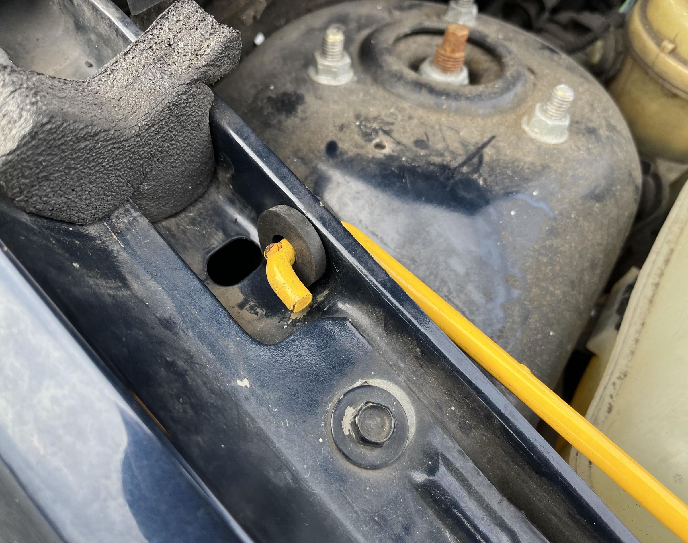 Hood Support Grommet (Super Inexpensive)