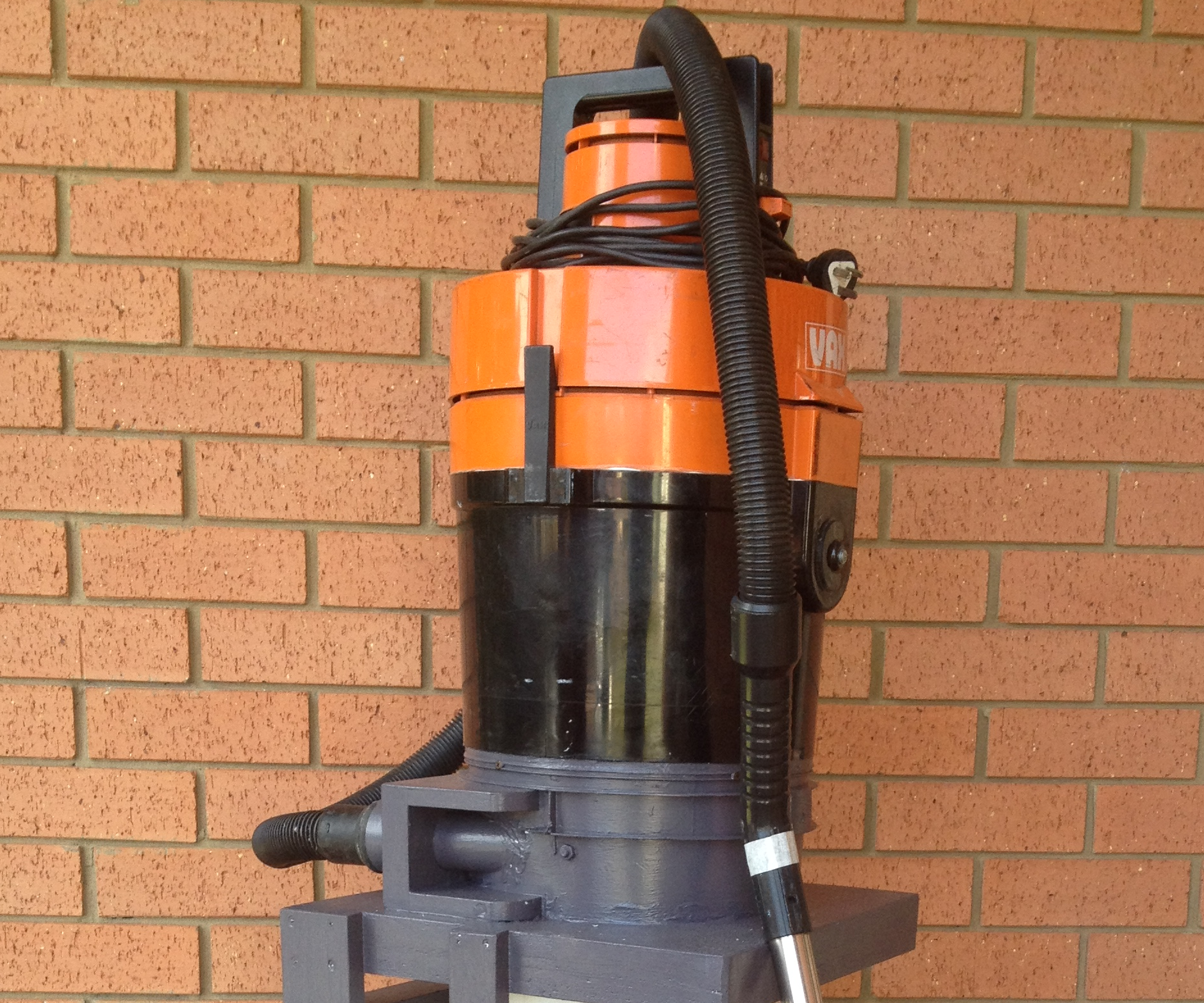 Thien Baffle Dust Extractor With Quick Change Bucket