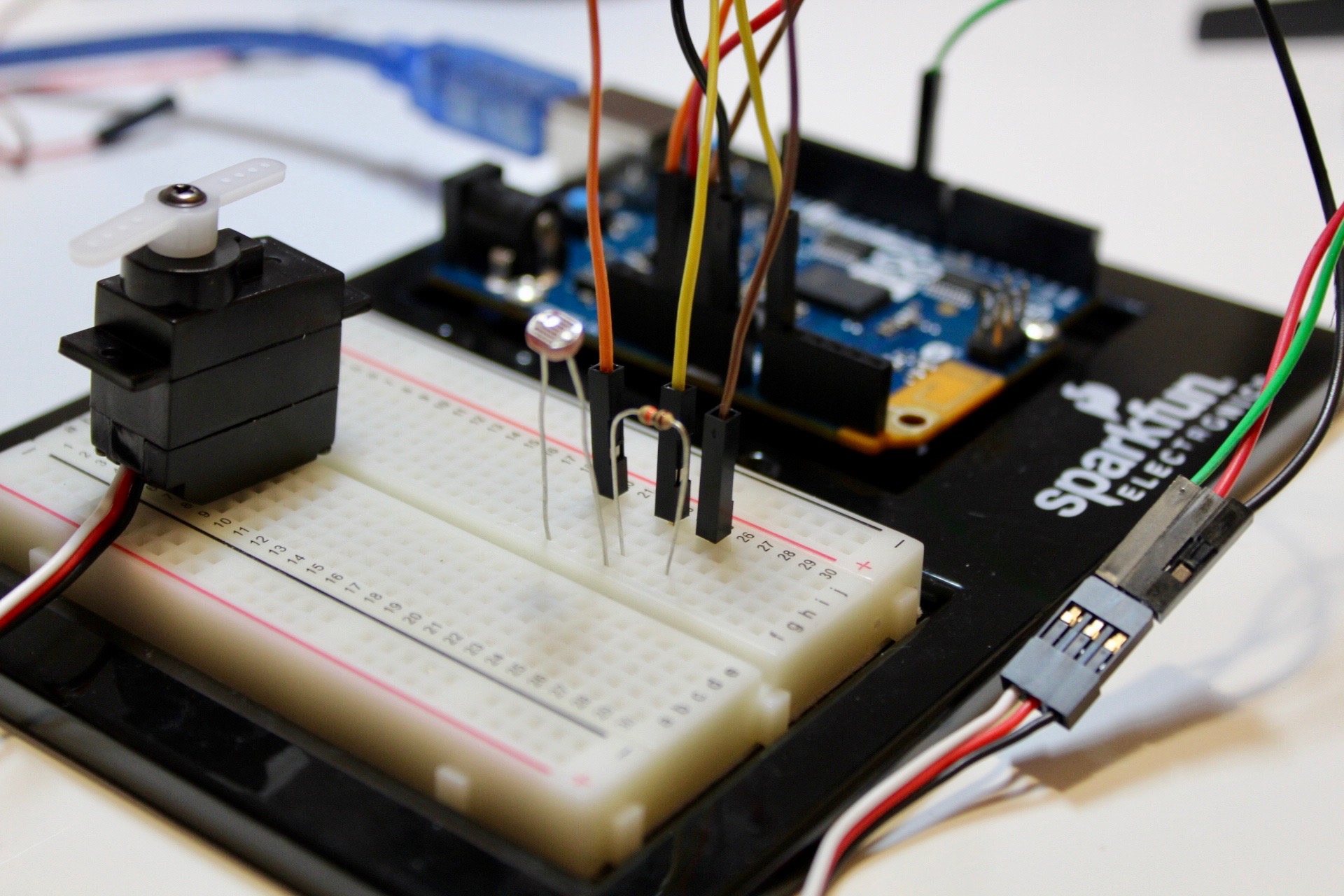 LightControlled Servo 4 Steps (with Pictures) Instructables
