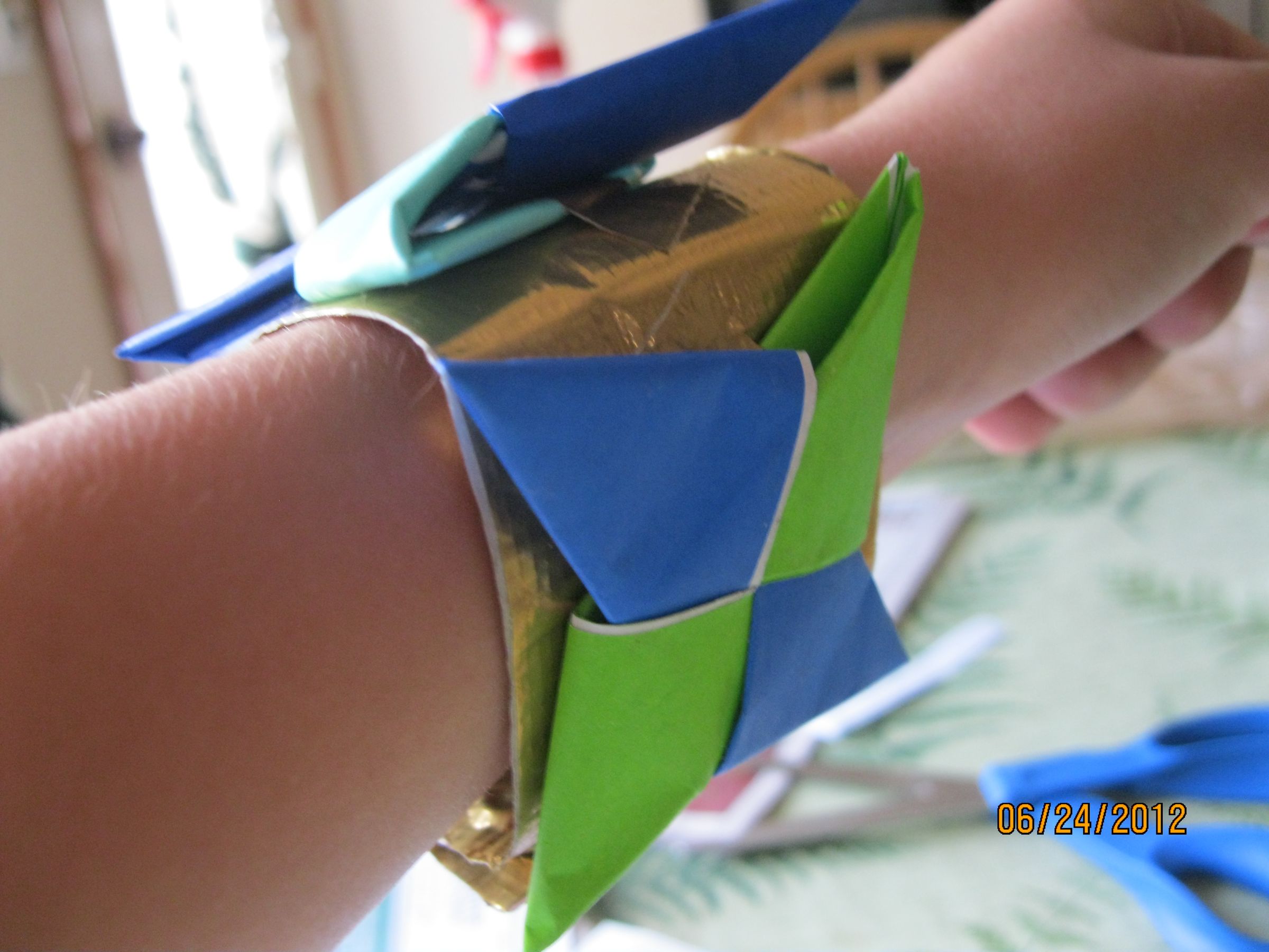 How to Make an Origami Ninja Star Bracelet