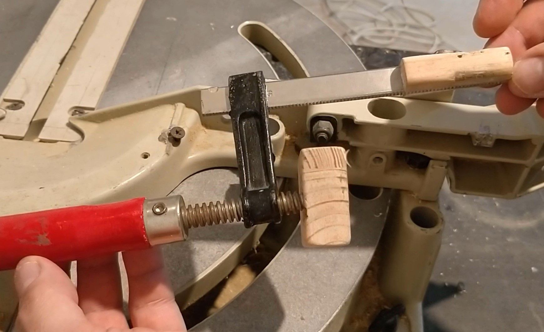 Simple Homemade Miter Saw Clamp From Existing F Type Clamp DIY 19