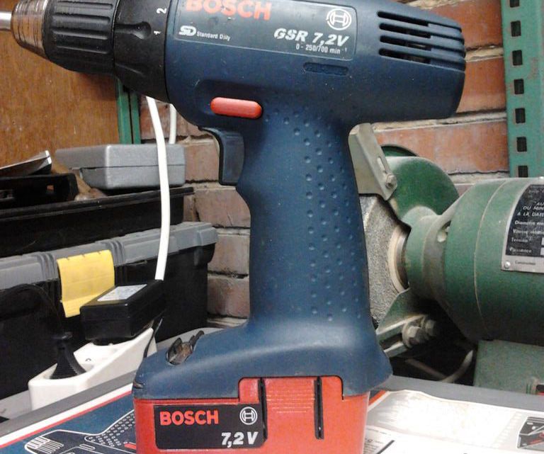Painting Your Cordless Drill Battery