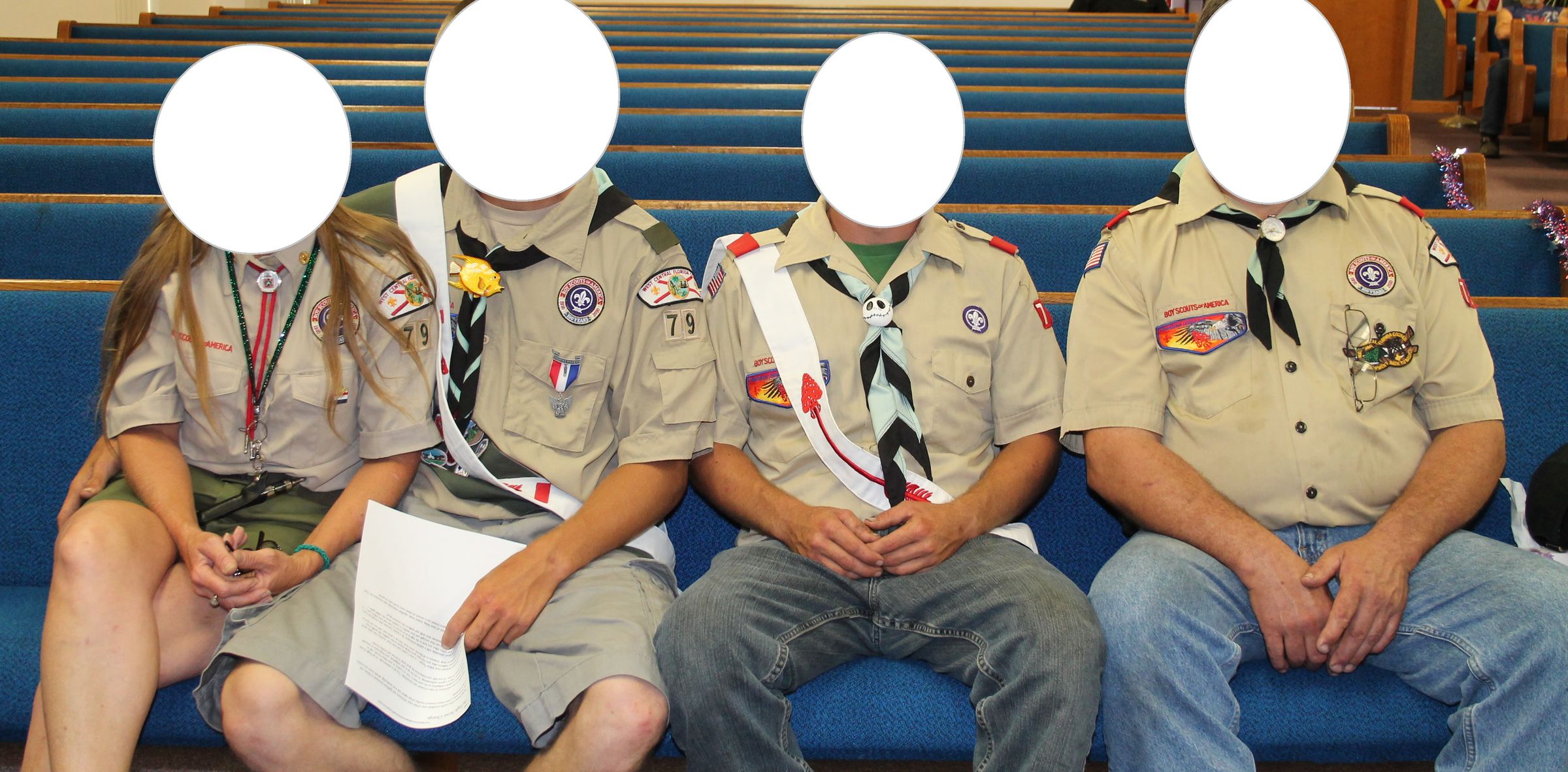 How to Make a Custom Boy Scout Troop Neckerchief. 38 Steps