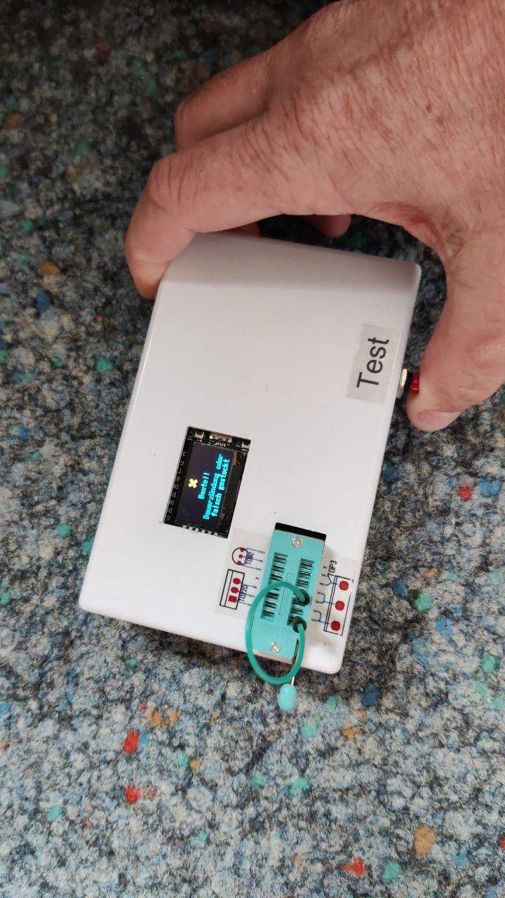 Thyristor/Triac Tester