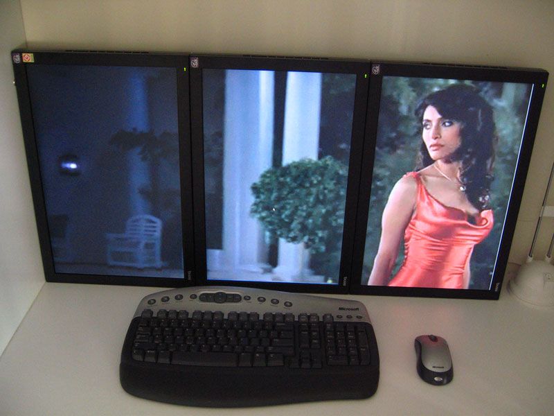 UPDATED: QUADscreens (4,200 X 1,680) -- Fka: Triplescreens 41-inch UberHDTV (3,150 X 1,680) - 3 X 20" Monitors in Portrait