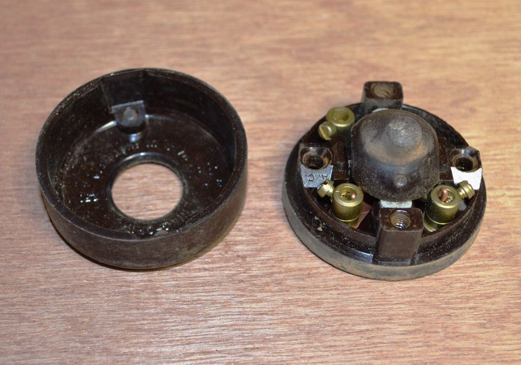 Restore Bakelite to Original Finish : 5 Steps (with Pictures ...