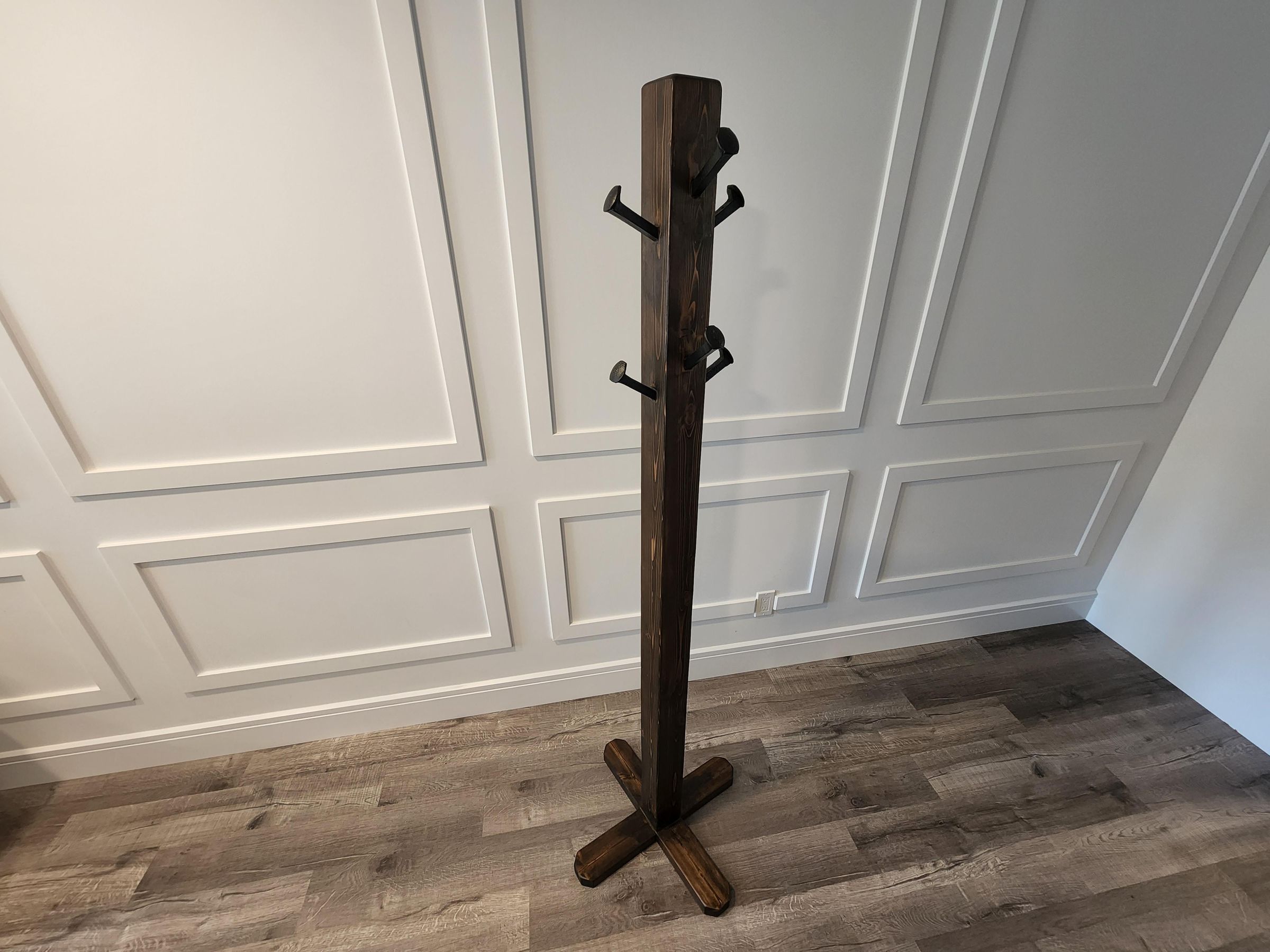 Rustic Coat Rack (Using Railroad Spikes) 7 Steps (with Pictures