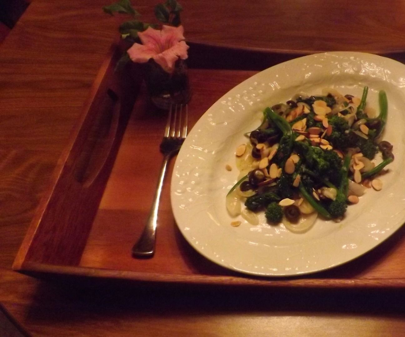 BROCCOLI-RABE (RAPINI) COOKED IN OLIVE OIL WITH BLACK OLIVES, GARLIC & SHALLOTS