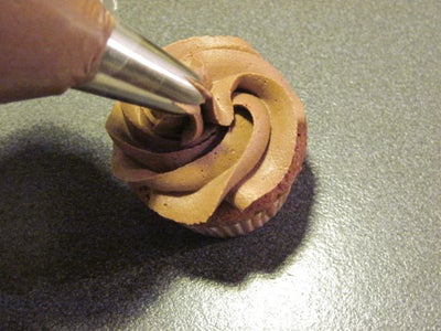 Frosting the Cupcakes