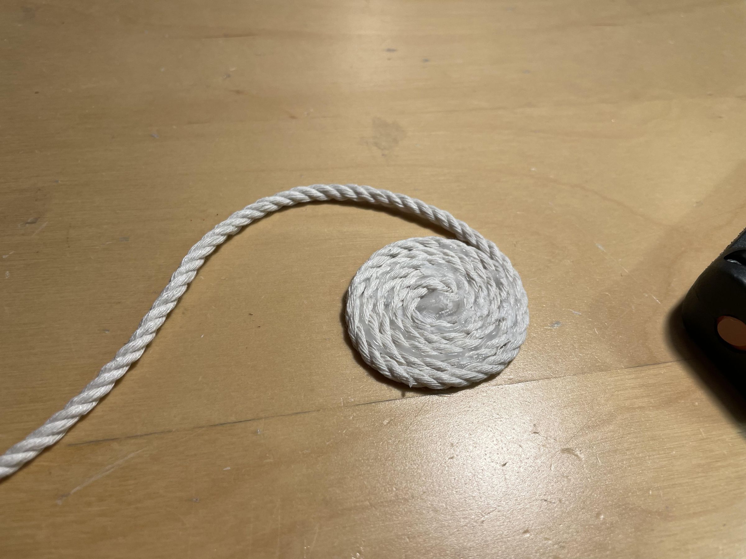 Easy DIY String Coaster! : 3 Steps - Instructables