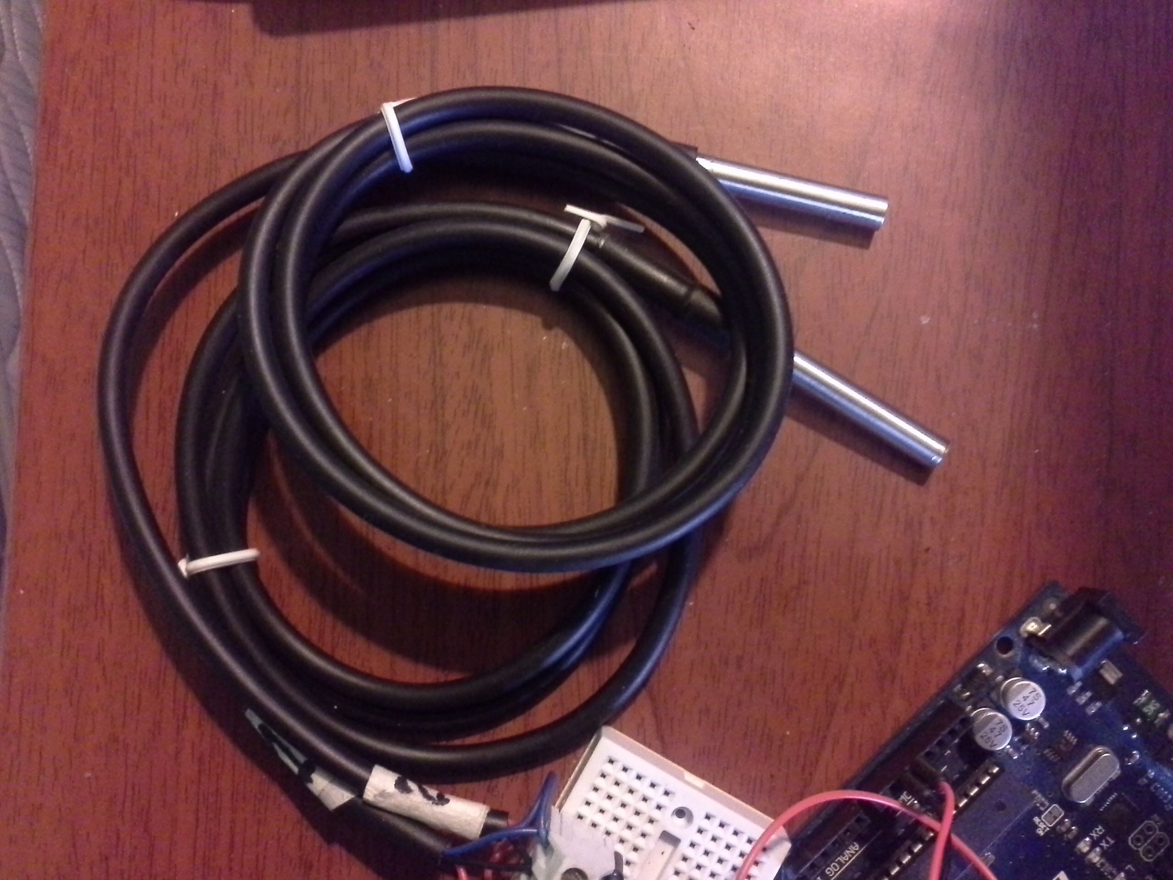 Arduino Data Logger With 2 DS18B20 and Sample Rate Control 5 Steps