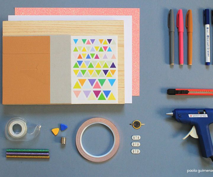 DRAWING WITH CONDUCTIVE INK